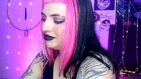 MISS LUNA  online show from February 5, 12:20 am