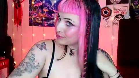 MISS LUNA  online show from February 26, 2:14 pm