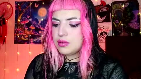 MISS LUNA  online show from March 8, 5:22 pm