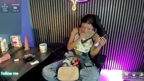 Snapshot of luna_roose1 chatting on April 23, 1:02 pm Luna Rosse online show from April 23, 1:02 pm