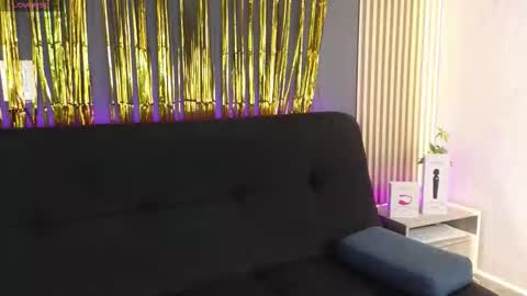 Snapshot of luna_sophya chatting on September 25, 12:09 pm luna_sophya online show from September 25, 12:09 pm