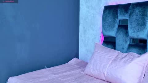 Snapshot of luna_sophya chatting on September 27, 11:48 am luna_sophya online show from September 27, 11:48 am