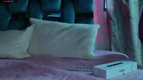 Snapshot of luna_sophya chatting on October 6, 12:02 pm luna_sophya online show from October 6, 12:02 pm