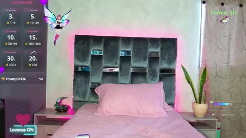 Snapshot of luna_sophya chatting on October 25, 8:03 pm luna_sophya online show from October 25, 8:03 pm