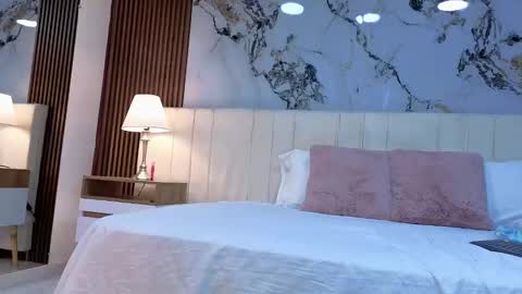  A M M Y  online show from September 28, 11:26 am