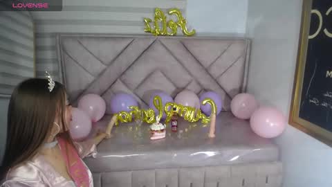 Snapshot of luna_star_v chatting on September 16, 3:40 am Live 1000pm 600am COLOMBIAN HOUR online show from September 16, 3:40 am