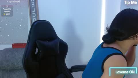 luna_starr69 online show from February 2, 12:48 pm