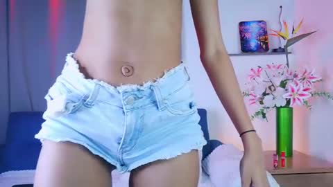 Snapshot of luna_valen chatting on July 1, 9:14 pm luna_valen online show from July 1, 9:14 pm