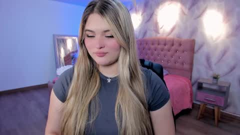 Snapshot of luna_volk chatting on April 1, 3:40 am Luna online show from April 1, 3:40 am