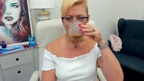 Snapshot of luna_xfantasy chatting on July 16, 6:41 am L u n a online show from July 16, 6:41 am