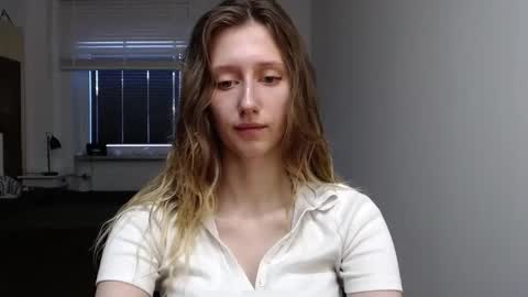 L U N A  online show from September 24, 5:33 am