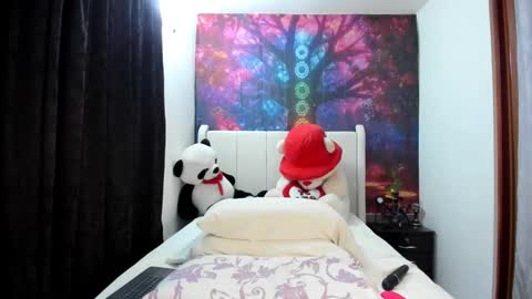 Snapshot of lunaa_mayerr chatting on October 1, 1:44 am lunaa mayer online show from October 1, 1:44 am