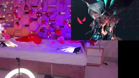 Luna online show from February 13, 9:55 pm