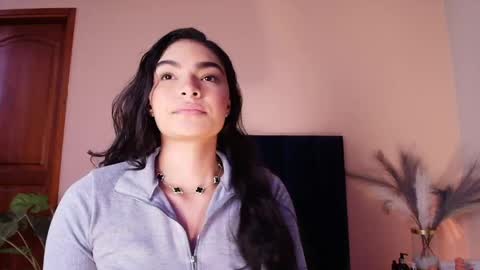 Luna Aspen online show from May 7, 6:13 pm