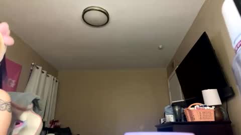 Snapshot of lunablackafterdark chatting on February 21, 5:19 am lunablackafterdark online show from February 21, 5:19 am