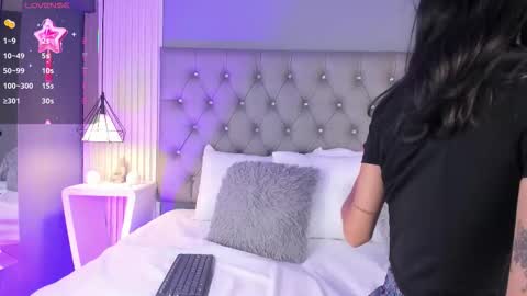 Luna  online show from February 11, 5:07 pm