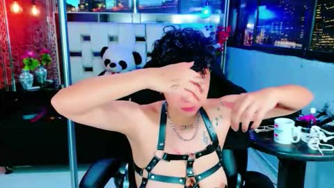 lunabustygirl online show from November 23, 3:23 pm