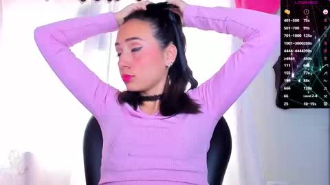 Snapshot of lunacandyy1323 chatting on September 23, 6:33 pm Luna online show from September 23, 6:33 pm