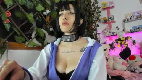 Snapshot of lunacristal_moon chatting on January 28, 7:00 am lunacristal_moon online show from January 28, 7:00 am