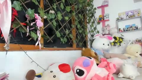 Snapshot of lunacristal_moon chatting on March 3, 3:41 am lunacristal_moon online show from March 3, 3:41 am