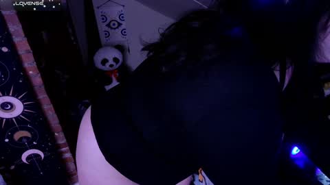Snapshot of lunalaneee chatting on January 22, 6:10 am Luna online show from January 22, 6:10 am