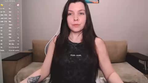 Snapshot of lunalovesuu chatting on February 26, 5:45 pm Luna online show from February 26, 5:45 pm