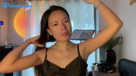 Luna online show from May 12, 1:25 am