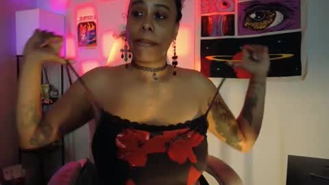 Snapshot of lunalovesyou8 chatting on March 19, 9:41 pm Luna Love online show from March 19, 9:41 pm