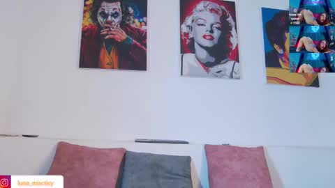 Luna online show from November 5, 8:09 pm