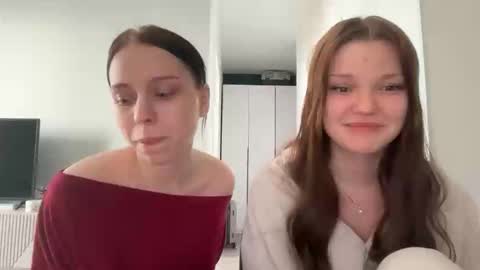 lunamuna online show from February 5, 10:31 am