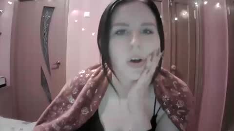 Snapshot of lunamystique_ chatting on January 29, 8:35 pm lunamystique_ online show from January 29, 8:35 pm