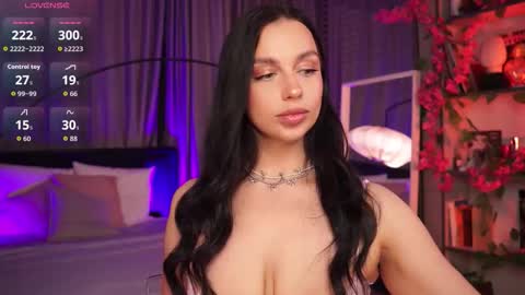 Luna  next streams Mon Fri Sat Sun 8pm-5am gmt0 online show from September 13, 8:41 pm