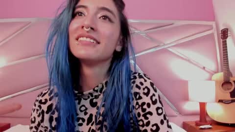 Snapshot of lunapagee chatting on December 20, 11:05 pm Luna Page online show from December 20, 11:05 pm