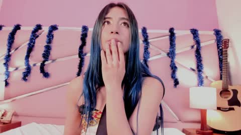 Snapshot of lunapagee chatting on December 26, 4:25 pm Luna Page online show from December 26, 4:25 pm