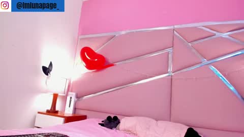 Snapshot of lunapagee chatting on February 17, 2:15 pm Luna Page online show from February 17, 2:15 pm