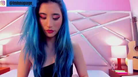 Snapshot of lunapagee chatting on February 20, 2:46 pm Luna Page online show from February 20, 2:46 pm