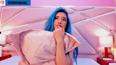 Snapshot of lunapagee chatting on February 20, 6:02 pm Luna Page online show from February 20, 6:02 pm
