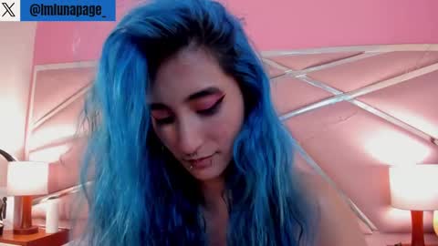 Snapshot of lunapagee chatting on March 3, 8:11 pm Luna Page online show from March 3, 8:11 pm
