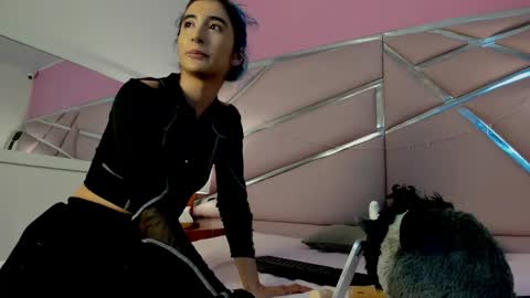 Snapshot of lunapagee chatting on March 8, 1:14 pm Luna Page online show from March 8, 1:14 pm