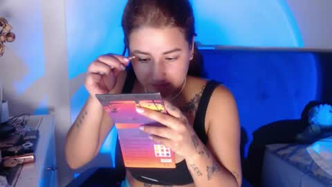 Snapshot of lunapalmer01 chatting on November 23, 2:50 pm Julieth online show from November 23, 2:50 pm