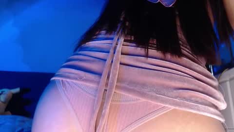 Snapshot of lunapalmer01 chatting on March 26, 6:02 pm Julieth online show from March 26, 6:02 pm