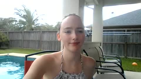lunapixie2020 online show from June 17, 9:16 pm
