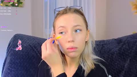 Kelly online show from September 29, 2:44 pm