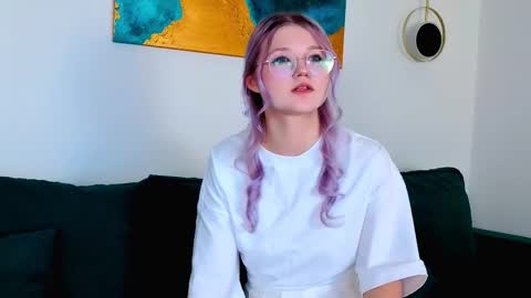 Snapshot of lunariafox chatting on March 13, 2:45 pm lunariafox online show from March 13, 2:45 pm