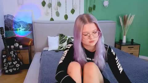 Snapshot of lunariafox chatting on March 20, 2:44 pm lunariafox online show from March 20, 2:44 pm