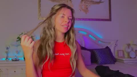 Luna Rishi online show from October 7, 11:40 am