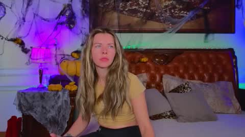 Luna Rishi online show from November 3, 6:14 am