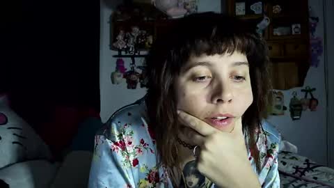 lunarqueen420 online show from May 2, 12:48 am