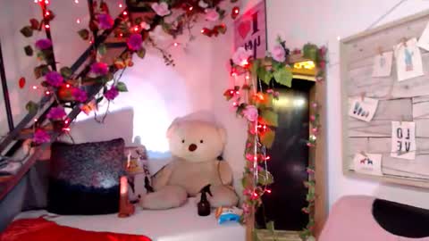 Snapshot of lunasky83 chatting on March 19, 8:07 am luna online show from March 19, 8:07 am