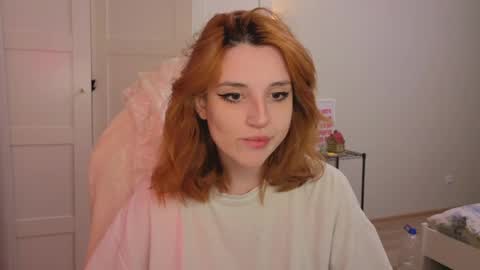 Kate online show from March 22, 4:54 pm